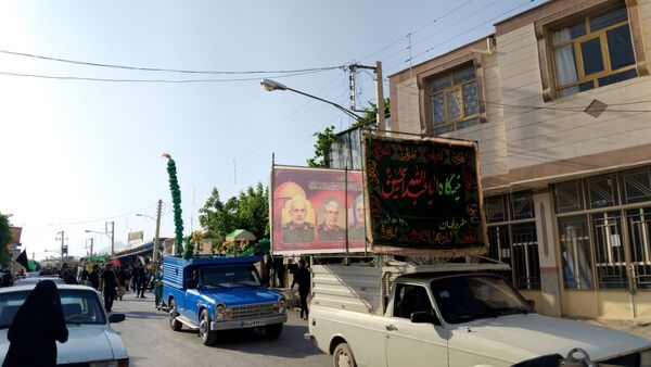 علم‌ گردانی آیین‌ هر ساله‌ شهر وردنجان