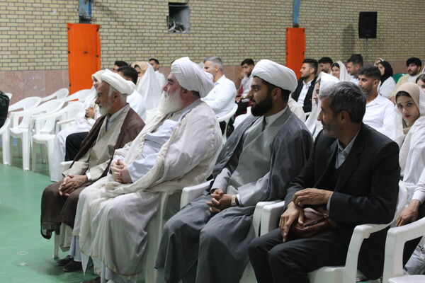 جشن چتری برای آرامش در شهر درق