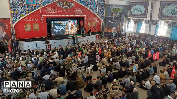 لرستان در سوگِ رهبر شهیدان سیاه پوشید؛ میثاقِ عشایر در حسینیه‌ ثارالله