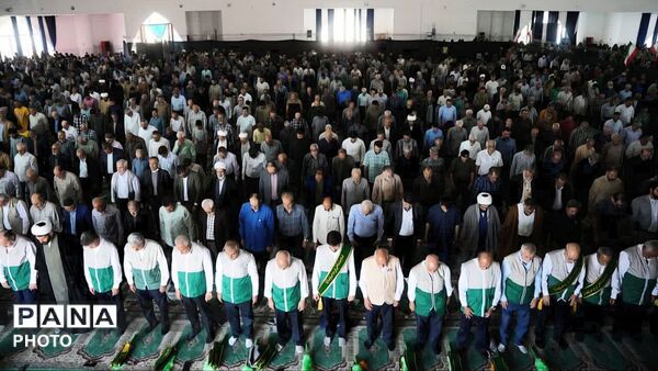 آیین عبادی ،سیاسی نماز جمعه در مصلای فردیس