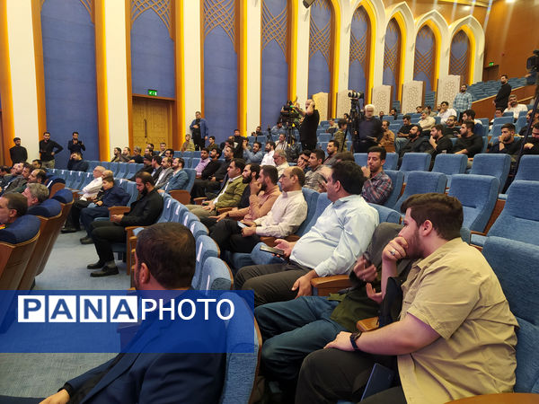 حضور اعضای پانای قم در مراسم روز خبرنگار