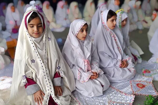 جشن تکلیف دانش‌آموزان دختر شهرستان باشت 