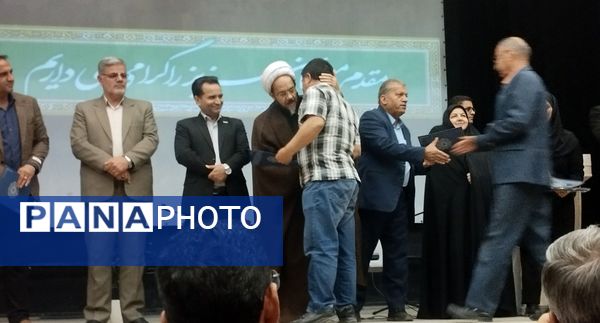 شب شعر در شهرستان خلیل‌آباد 