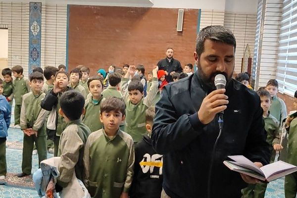 آیین سه‌شنبه‌های مهدوی در مدرسه شهید حسین غفاری