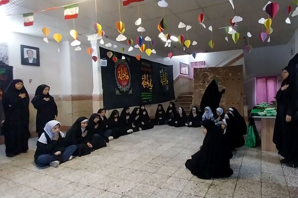 گرامیداشت شهادت حضرت فاطمه (س) در دبستان شهید مجید مجیدی ناحیه دو شهرری 