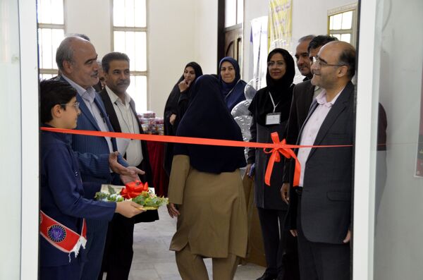 افتتاح نمایشگاه پژوهش های دانش آموزی در چارچوب جشنواره جابر بن حیان 