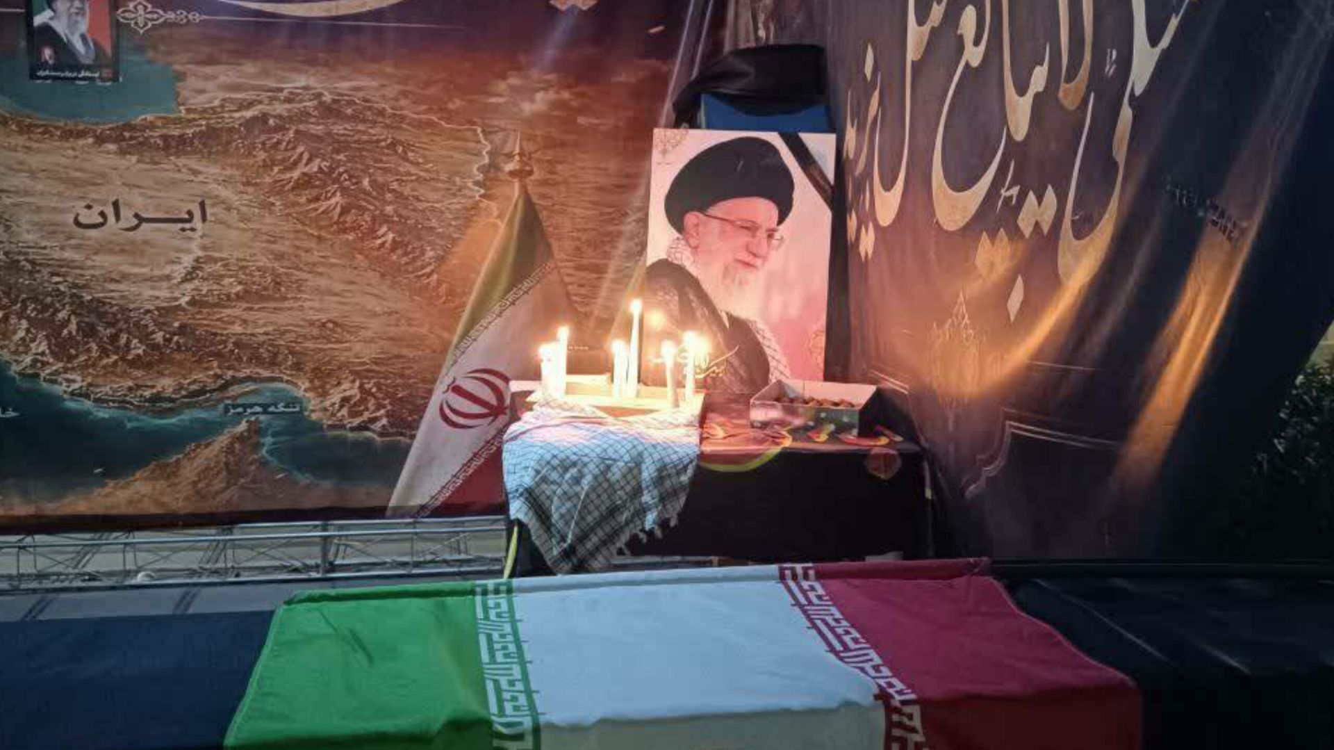 حماسه‌ مهربانی در جوارِ خورشید در سوگِ رهبر، جهان را به تحسین واداشت