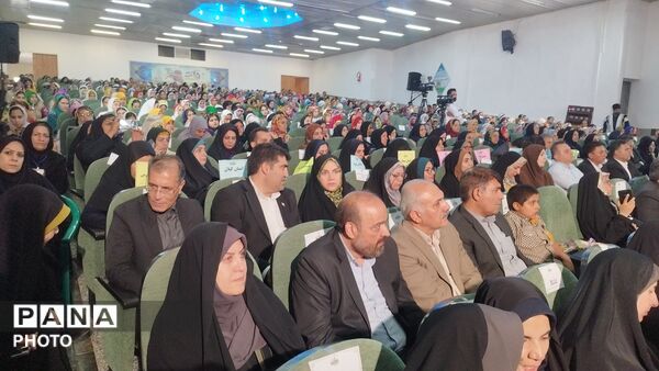بیست‌وپنجمین اردوی کشوری دانش‌آموزان عشایر دختر در اصفهان با حضور وزیر آموزش و‌پرورش