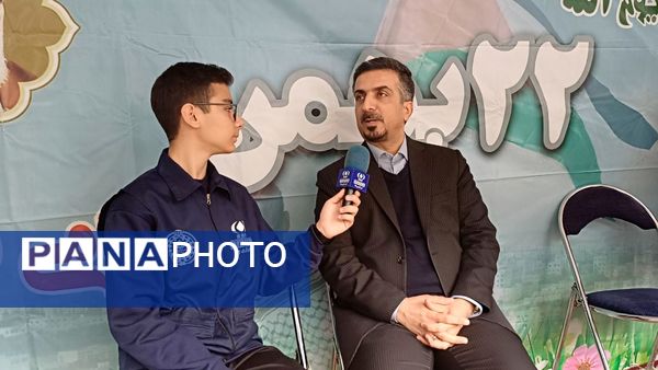 راهپیمایی ۲۲ بهمن با حضور پرشور مردم انقلابی در تهران