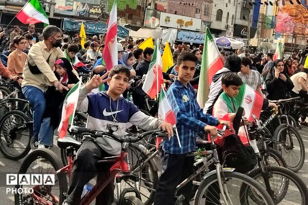 طنین لبیک به ایران امام‌رضایی؛ تجلی وحدت مدیران و بسیجیان در رزمایش بزرگ اقتدار