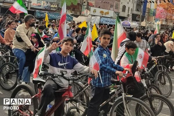 طنین لبیک به ایران امام‌رضایی؛ تجلی وحدت مدیران و بسیجیان در رزمایش بزرگ اقتدار