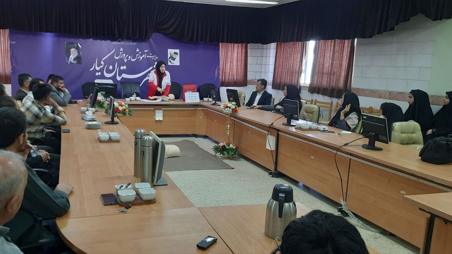 کارگاه اقدامات اولیه هلال احمر در شهرستان کیار