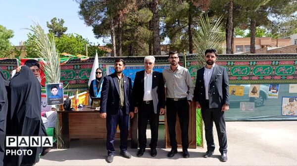 جشن روز معلم با حضور معاون پرورشی و فرهنگی وزیر آموزش و پرورش