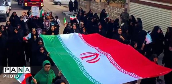 رزمایش بانوان جانفدای ایران در شهر آوه