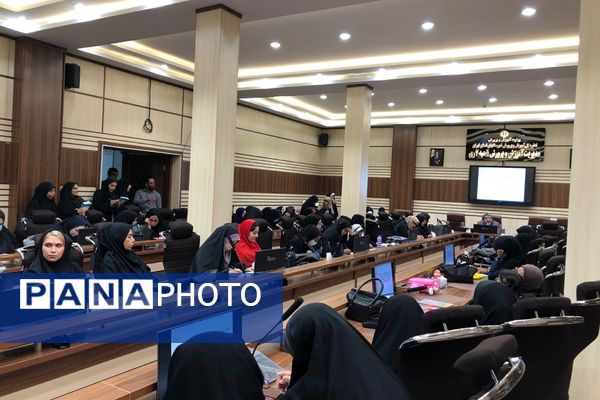 کارگاه آموزشی با موضوع جهاد تبیین در ناحیه دو شهرری 