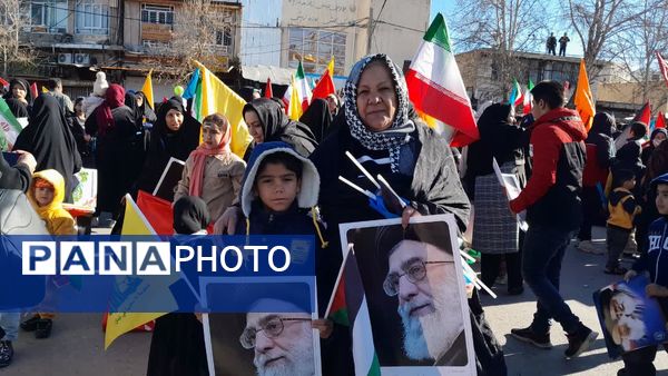 حضور پرشور مردم یاسوج در راهپیمایی ۲۲ بهمن