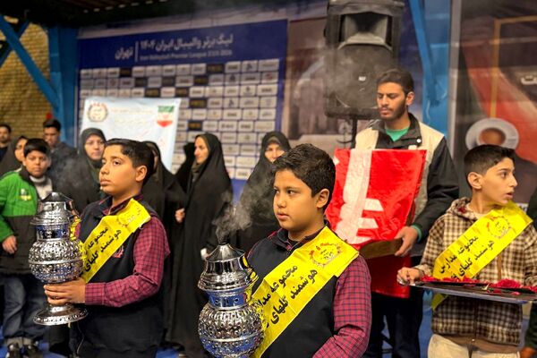 جشن روز پدر در سالن گلعباسی ورامین ؛ حضوریک هزار نفر از  پدران دانش آموزان گل‌های نمونه
