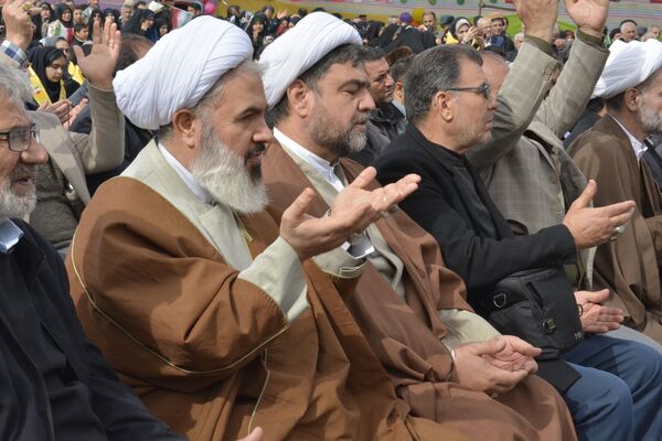 حماسه دانش‌آموزان اسلامشهر در ۲۲بهمن