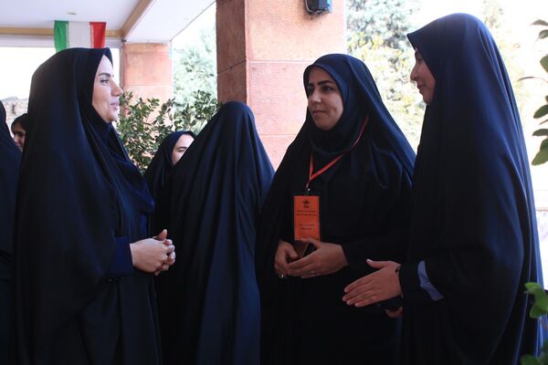  مسابقات قرآن، عترت و نماز متوسطه اول و دوم دختران بهارستان‌دو