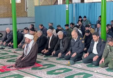نماز جمعه این هفته سفیددشت؛ جلوه‌ای از وحدت و معنویت در میان مردم