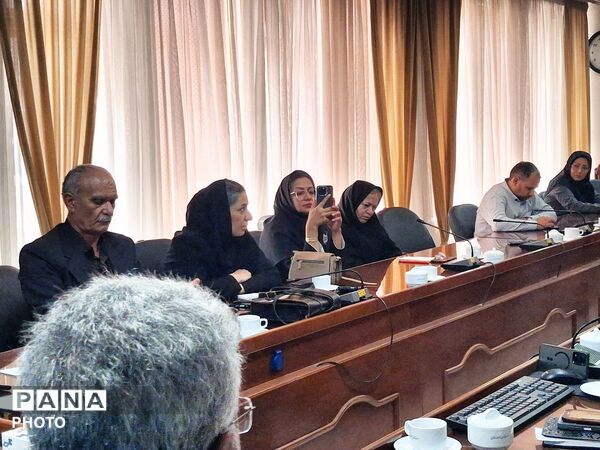 نشست خبری فرماندار کاشمر با اصحاب رسانه به مناسبت هفته دولت