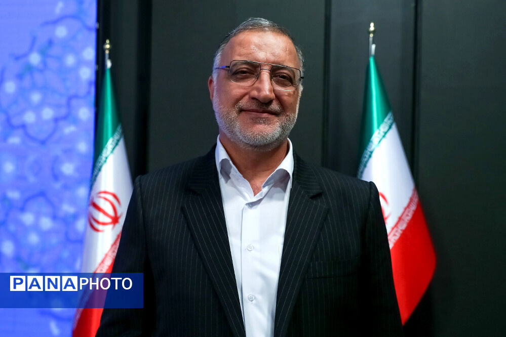 زاکانی: پای صندوق‌های رأی بیاید و افتخاری برای خود خلق کنید