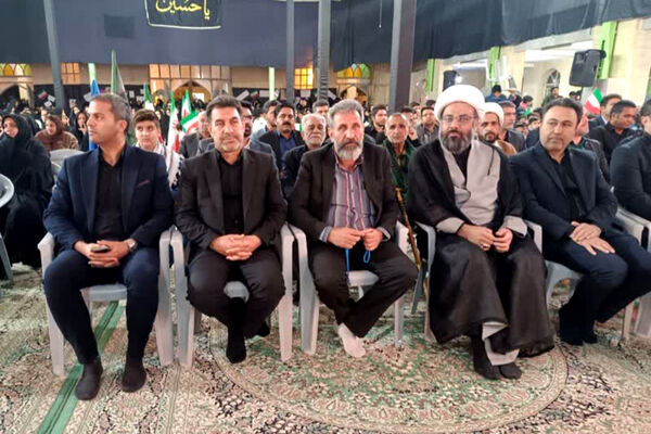مراسم چهلم رهبر شهید انقلاب و دانش‌آموزان مدرسه شجره طیبه میناب در خاتم