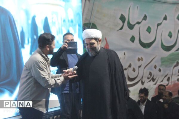 تجمعات شبانه، جلوه ای از دفاع مردم از حقوق ملت 