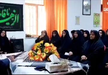 گرامیداشت شهادت حضرت فاطمه زهرا (س) در آموزشگاه پروین اعتصامی دامغان