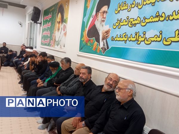 مراسم عزاداری شهادت امام رضا(ع) در دفتر امام جمعه کاشمر 