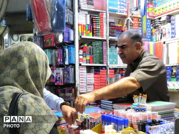  روایت شور و شوق خرید لوازم‌التحریر در بازار بزرگ تهران