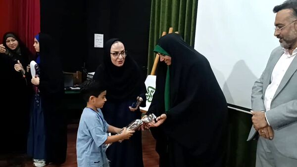 آیین اختتامیه طرح اوقات فراغت و جشن بیعت در کانون فرهنگی تربیتی رضوان محمودآباد