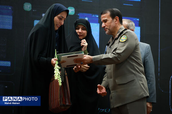 چهل و پنجمین سالگرد هفته دفاع مقدس با حضور وزیر آموزش و پرورش