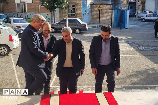 درخشش استعدادهای علمی مرحله استانی دوازدهمین جشنواره نوجوان خوارزمی در بهارستان‌دو