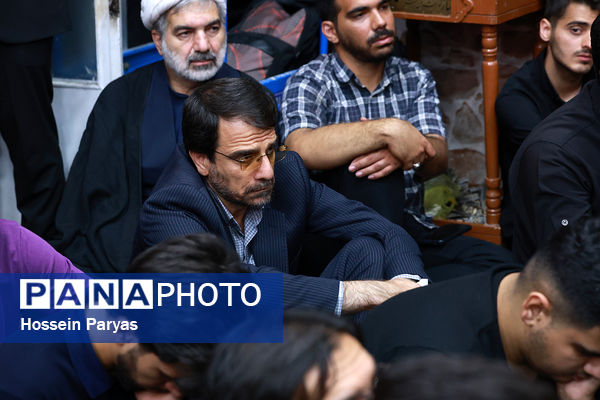 مراسم عزاداری شهادت خادم الرضا(ع) آیت‌الله سید ابراهیم رئیسی و همراهشان در مرکز آموزش عالی شهدای مکه