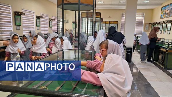 بازدید مدارس شهرستان کاشمر از موزه زیارتگاه شهید آیت الله مدرس (ره)