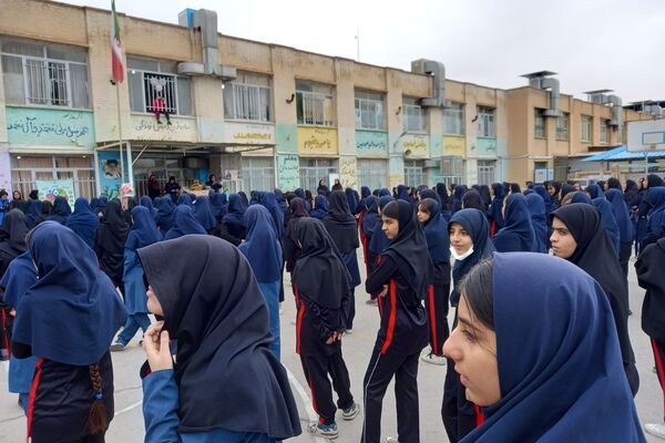 المپیاد ورزشی درون مدرسه‌ای در دبیرستان شاهد فیض ناحیه ۳ شیراز