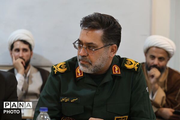 نشست بررسی برگزاری تجمعات مردمی در همدان