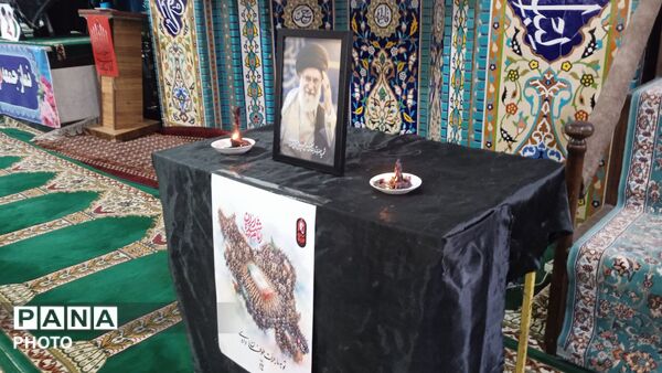 مراسم گرامیداشت چهارمین روز تدفین «امام شهید» در مسجد جامع دولت‌آباد