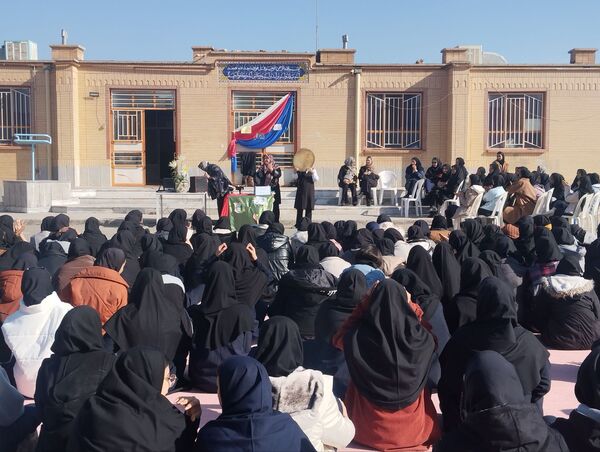 جشن میلاد امام زمان در هنرستان شهید شهیدی خلیل آباد 