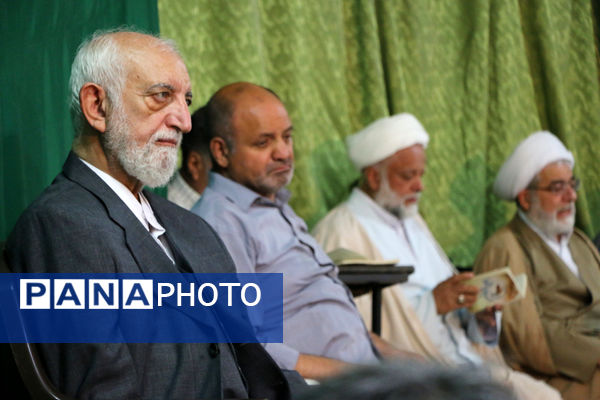 یادواره سادات شهید و چهلم شهدای خدمت در قم