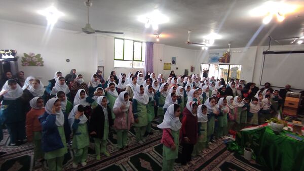 مشق همدلی و بخشندگی در گلوگاه 