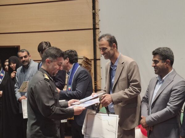 همایش تجلیل از مربیان و دانش‌آموزان پیشتاز برتر شهرستان جم 