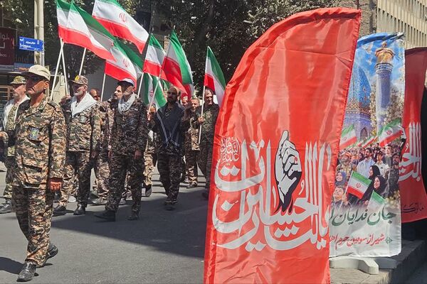 راهپیمایی جان‌فدایان ایران در شیراز - 1