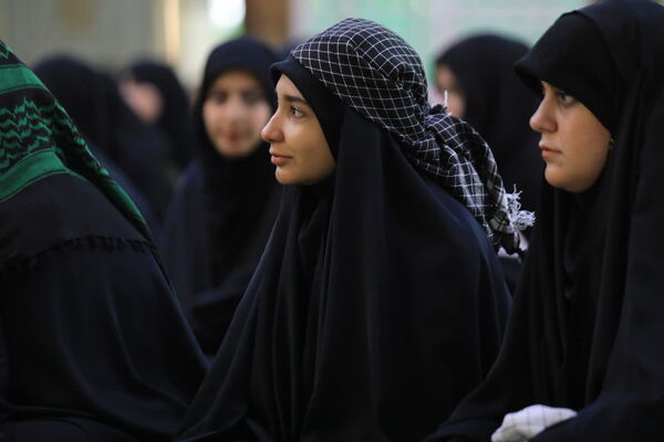 حال و هوای دختران هنرستانی قم در بازدید از یادمان‌های عملیاتی جنوب کشور