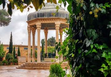 نوای امید در غزل‌خوانی حافظ