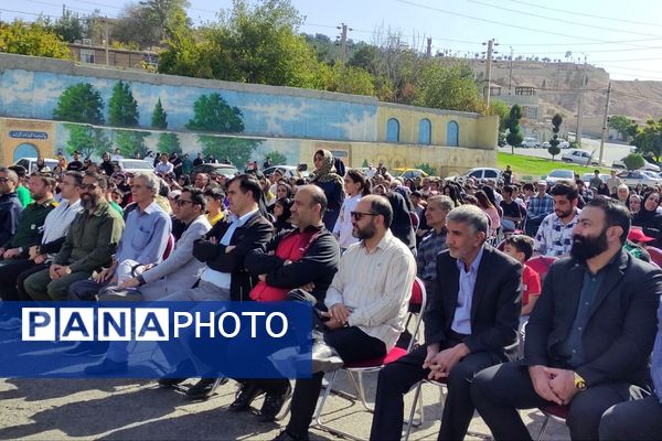  گام‌های استوار پیشوایی‌ها در مسیر پیاده‌روی خانوادگی هفته دفاع مقدس