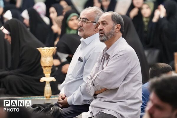 آیین غبارروبی حرم حضرت معصومه(س) با حضور اصحاب رسانه