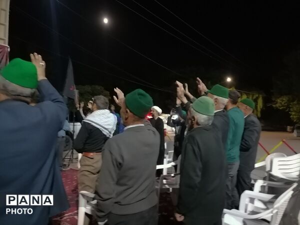 نماز جماعت همراه با اجتماعات شبانه در حسینیه شهدای شهر بار نیشابور 