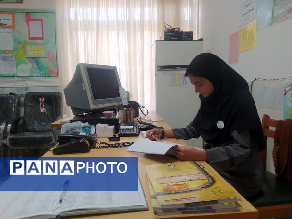 اجرای طرح مدادم در دبیرستان دخترانه امید 